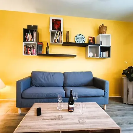 Le Parc Yourhosthelper Apartment